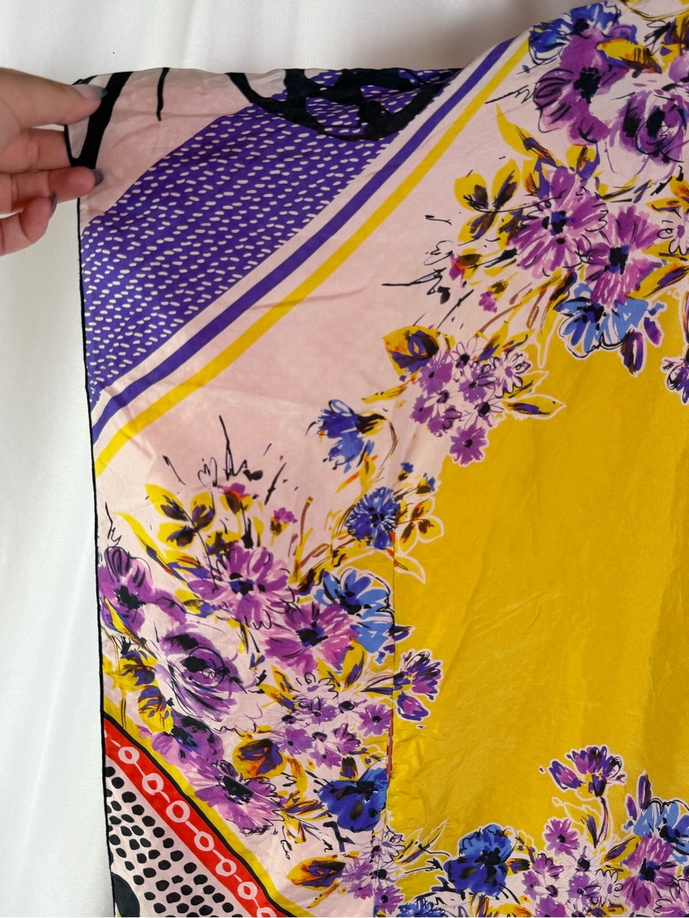 CAbi 100% Silk Scarf Print Butterfly Floral Light Weight Poncho Top M - Picture 3 of 7